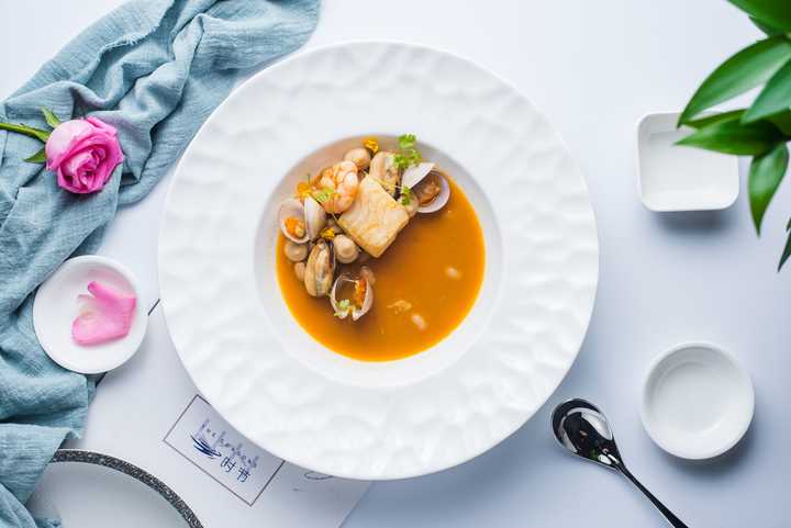 成都南湖国际为什么便宜_成都南湖国际中心美食_成都南湖国际怎么样