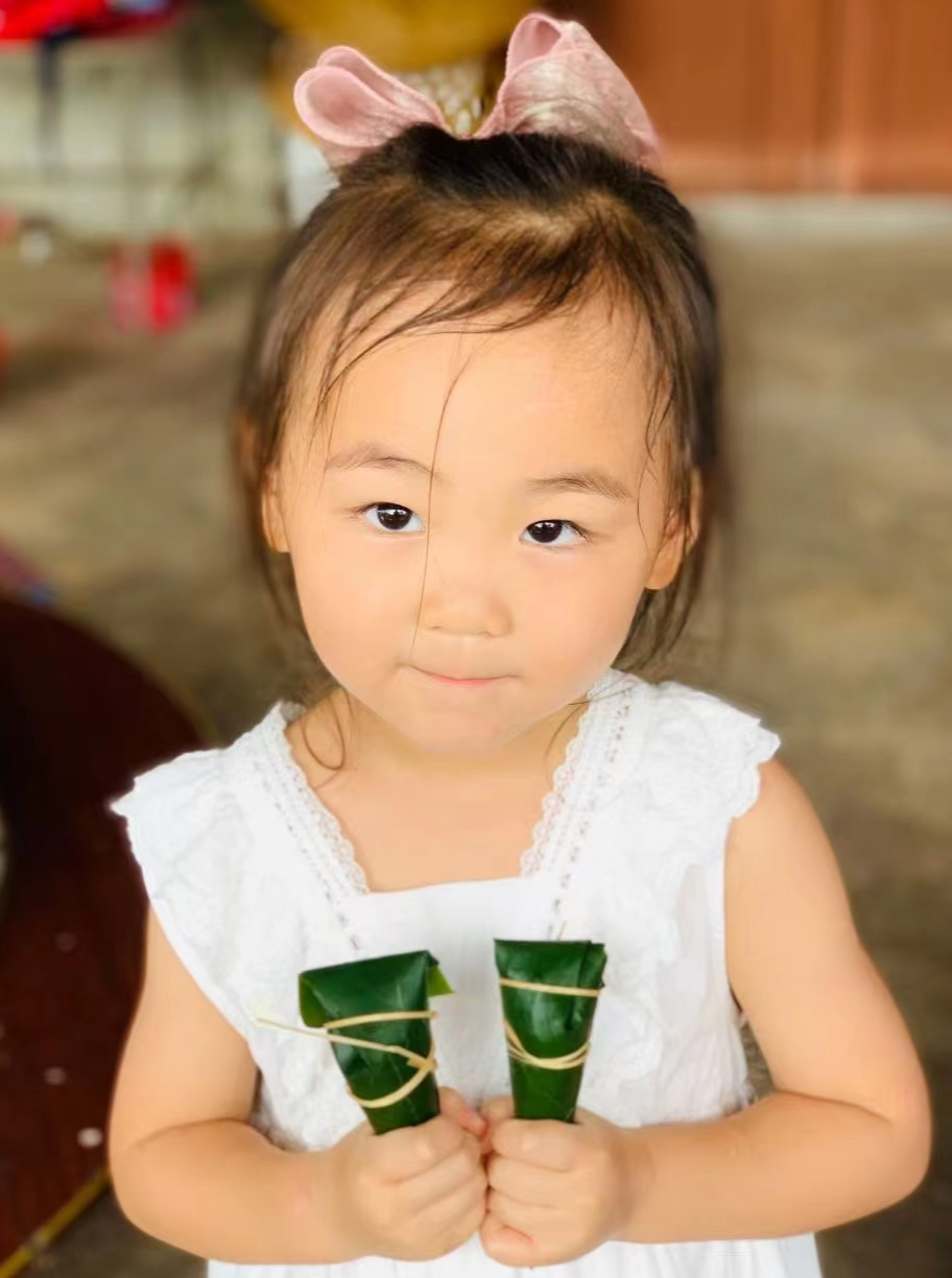 深圳宝安大咖啡厅拍照姿势_深圳宝安大咖啡厅拍照姿势_深圳宝安大咖啡厅拍照姿势